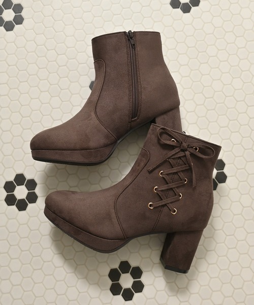 Honeys(ハニーズ)の「サイドレースアップブーツ(ブーツ・レディース・グレイッシュベージュ/ブラウン/ブラック・LL/L/S/M)」の1枚目の写真