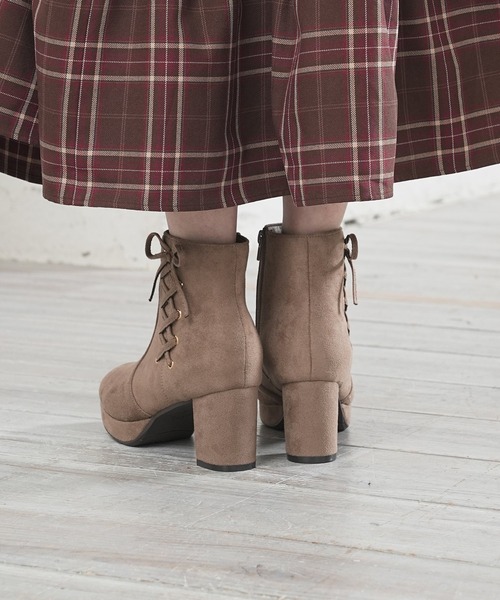 Honeys(ハニーズ)の「サイドレースアップブーツ(ブーツ・レディース・グレイッシュベージュ/ブラウン/ブラック・LL/L/S/M)」の14枚目の写真