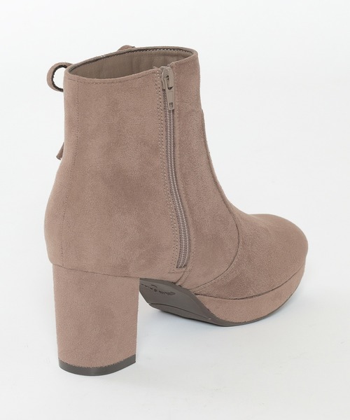 Honeys(ハニーズ)の「サイドレースアップブーツ(ブーツ・レディース・グレイッシュベージュ/ブラウン/ブラック・LL/L/S/M)」の20枚目の写真