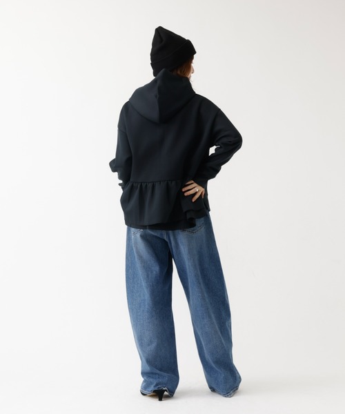 DESIGNWORKS(デザインワークス)の「【セットアップ対応】ダブルエアーフリルジップパーカー(パーカー・レディース・グレー・フリー)」の11枚目の写真