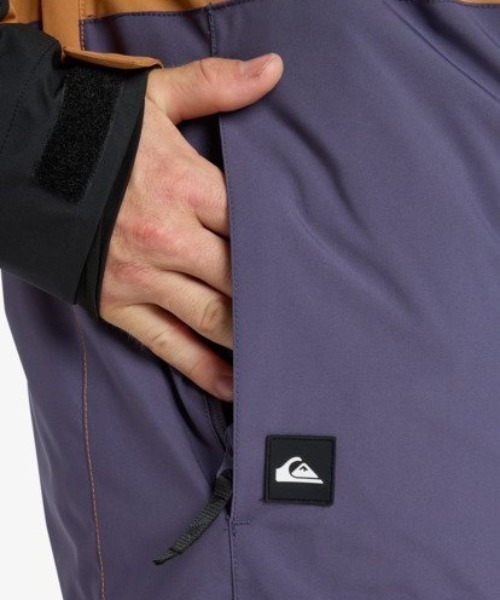 Quiksilver(クイックシルバー)の「SYCAMORE BLOCK 20K J/クイックシルバースキースノーボードウェア(ジャケット)(マウンテンパーカー・メンズ・ブラウン/グリーン・SMALL/MEDIUM/LARGE/X-LARGE)」の9枚目の写真