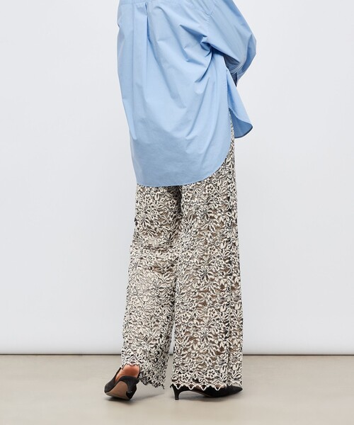 NOLLEY’S Sophi(ノーリーズソフィ)の「モールレースセミフレアパンツ(その他パンツ・レディース・ベージュ系その他/ホワイト系その他2・38)」の9枚目の写真
