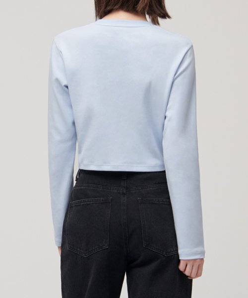 MUSINSA STANDARD WOMAN（ムシンサスタンダードウーマン）の「ウィメンズクルーネッククロップ長袖Tシャツ[パステルブルー]（Tシャツ/カットソー・レディース・その他・SMALL/MEDIUM/LARGE/X-SMALL）」の3枚目の写真