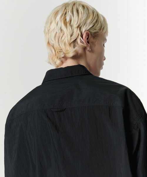 MUSINSA STANDARD（ムシンサスタンダード）の「[シティレジャー] CNオーバーサイズシャツ [ブラック]（シャツ/ブラウス・メンズ・その他・SMALL/MEDIUM/LARGE/X-LARGE/XX-LARGE）」の6枚目の写真