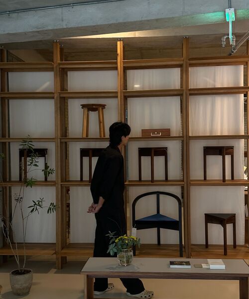 MUSINSA STANDARD（ムシンサスタンダード）の「[シティレジャー] CNオーバーサイズシャツ [ブラック]（シャツ/ブラウス・メンズ・その他・SMALL/MEDIUM/LARGE/X-LARGE/XX-LARGE）」の12枚目の写真
