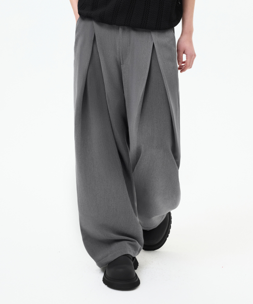 TRILLION（トリリオン）の「フロントVタックワイドスラックス[チャコール]（スラックス・レディース・その他・X-LARGE/MEDIUM/LARGE）」の3枚目の写真