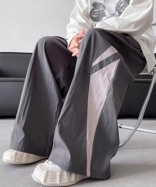SHEPP(シープ)の「サイド配色デザインナイロンワイドパンツ(その他パンツ・メンズ・ブラック/チャコール/グレー・L/M)」の1枚目の写真