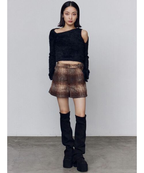 EMODA（エモダ）の「シャギースキンラインニット（ニット/セーター・レディース・ブラック/アイボリー/グレー・FREE）」の5枚目の写真