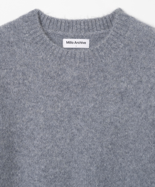 Millo Archive（ミロ アーカイブ）の「クロップシルエットニット[スモークブルー]（ニット/セーター・メンズ・その他・MEDIUM/LARGE/X-LARGE）」の2枚目の写真