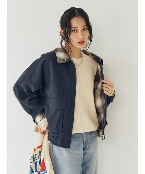 Ungrid（アングリッド）の「リバーシブルスウィングトップ（ブルゾン・レディース・ベージュ/ネイビー・FREE）」の2枚目の写真