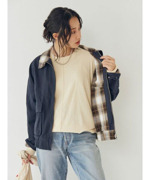 Ungrid（アングリッド）の「リバーシブルスウィングトップ（ブルゾン・レディース・ベージュ/ネイビー・FREE）」の14枚目の写真
