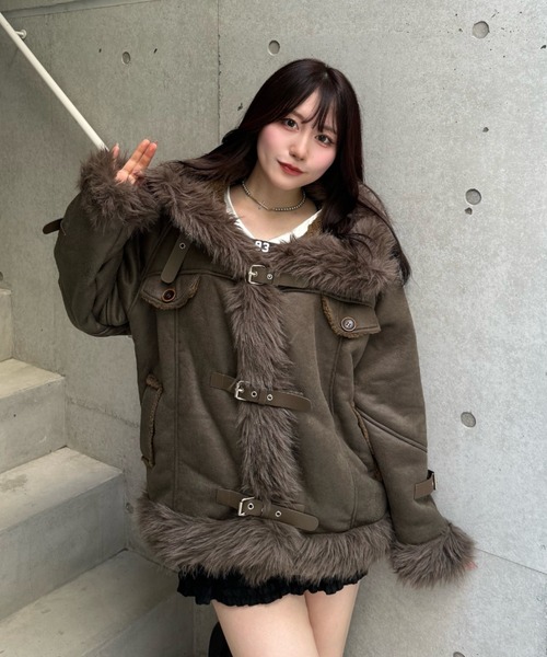 Lae（レイ）の「フェイクファージャケット（テーラードジャケット・レディース・ブラック/グレー/ブラウン・MEDIUM/SMALL）」の10枚目の写真