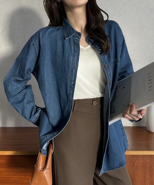 Eclat one(エクラワン)の「【Eclat one】オーバーサイズ デニムシャツ(シャツ/ブラウス・レディース・ライトブルー/ブルー・M)」の8枚目の写真