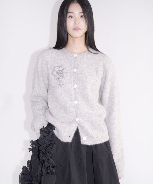 Bshop(ビショップ)の「eunoia | クルーネック 長袖カーディガン WOMEN(カーディガン/ボレロ・レディース・ピンク/グレー/ブラック・ONE)」の1枚目の写真