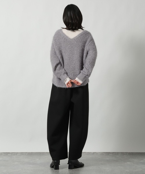 LAKOLE（ラコレ）の「2WAYラメ混ニットプルオーバー / 611785（ニット/セーター・レディース・グレー/ベージュ/ラベンダー・FREE）」の6枚目の写真