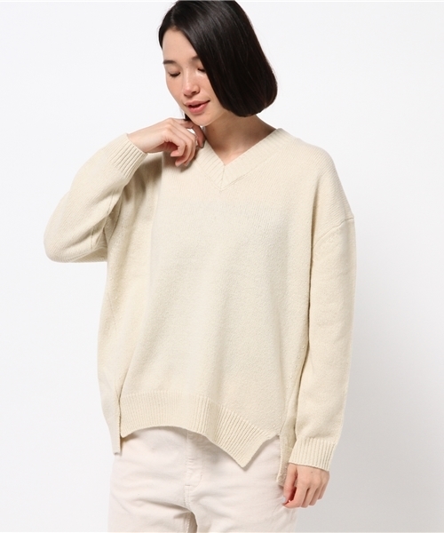 ivory court（アイボリーコート）の「ウールカシミヤＶネックプルオーバー（ニット/セーター・レディース・キャメル/アイボリー/チャコールグレー/グレー/ネイビー・FREE）」の2枚目の写真