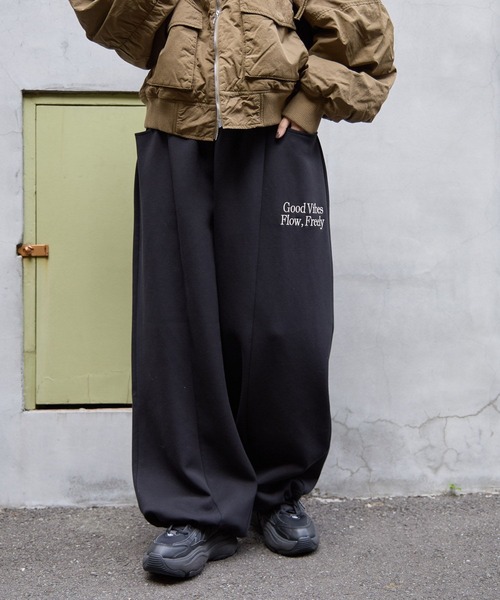 PBLIM（ページボーイリム）の「《UNISEX/セットアップ対応》ポンチバルーンパンツ（Tシャツ/カットソー・レディース・ブラック/グレー/ネイビー・LARGE/MEDIUM）」の2枚目の写真