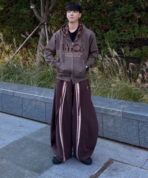 VENHIT（ベンヒット）の「MRT チェックアプリケ フードパーカー_モカムース（パーカー・レディース・ブラウン・MEDIUM/LARGE/X-LARGE）」の18枚目の写真