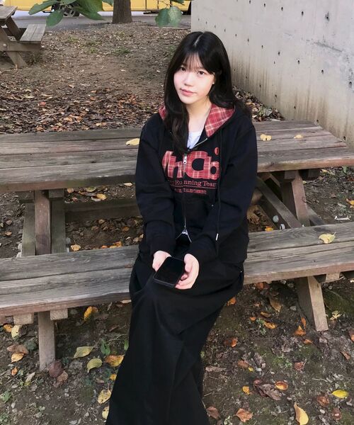 VENHIT（ベンヒット）の「MRT チェックアプリケ フードパーカー_モカムース（パーカー・レディース・ブラウン・MEDIUM/LARGE/X-LARGE）」の20枚目の写真