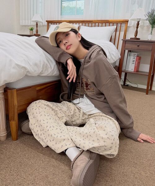 VENHIT（ベンヒット）の「MRT チェックアプリケ フードパーカー_モカムース（パーカー・レディース・ブラウン・MEDIUM/LARGE/X-LARGE）」の12枚目の写真
