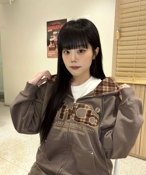 VENHIT（ベンヒット）の「MRT チェックアプリケ フードパーカー_モカムース（パーカー・レディース・ブラウン・MEDIUM/LARGE/X-LARGE）」の7枚目の写真