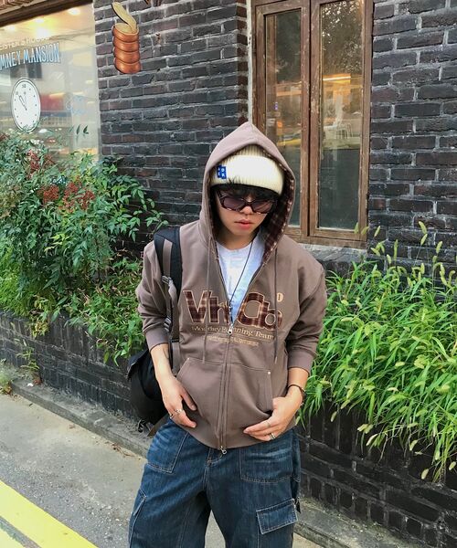 VENHIT（ベンヒット）の「MRT チェックアプリケ フードパーカー_モカムース（パーカー・レディース・ブラウン・MEDIUM/LARGE/X-LARGE）」の5枚目の写真