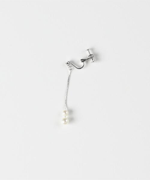Right-on(ライトオン)の「Right-on Basic(ライトオンベーシック)【レディース】パールロングピアス(ピアス(両耳用)・レディース・シルバー・ONE SIZE)」の7枚目の写真