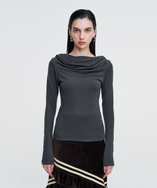 KIMZISU(キムジス)の「Cowl Neck Soft Slim Hoodie _ CHARCOAL(パーカー・レディース・その他・OS)」の3枚目の写真