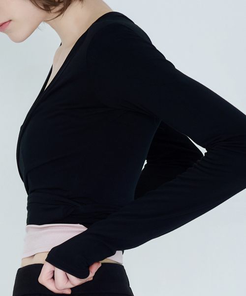 DEVIWEAR(デヴィウェア)の「バレエストラップカーディガン DEVI-T0048-ブラック(カーディガン/ボレロ・レディース・その他・FREE)」の4枚目の写真