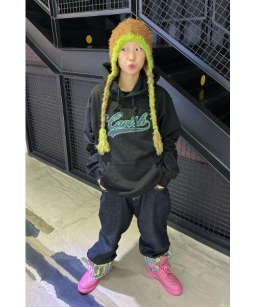 Cavish(カビシ)の「APPLIQUE STADIUM LOGO HOODIE BLACK(CV2ESUM405A)(パーカー・レディース・ブラック・X-LARGE/LARGE/MEDIUM/SMALL)」の9枚目の写真