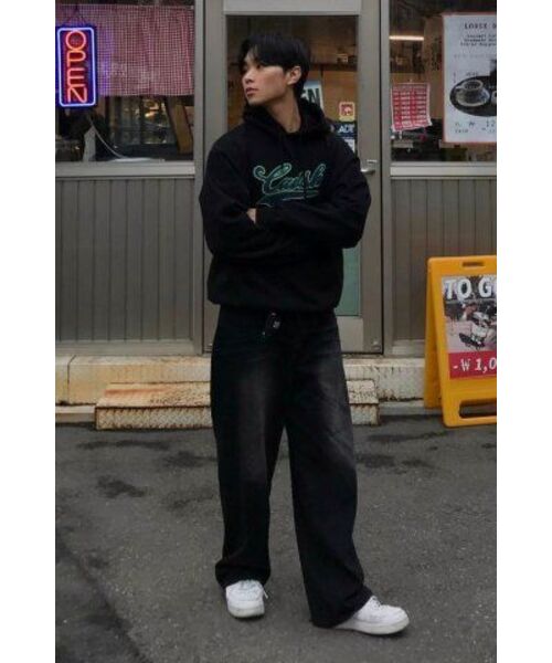 Cavish(カビシ)の「APPLIQUE STADIUM LOGO HOODIE BLACK(CV2ESUM405A)(パーカー・レディース・ブラック・X-LARGE/LARGE/MEDIUM/SMALL)」の10枚目の写真
