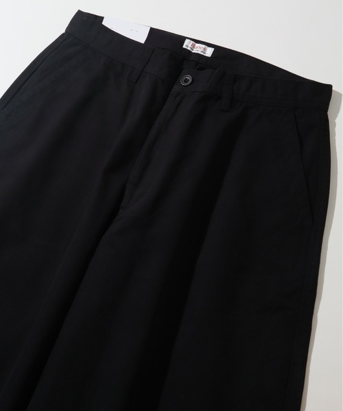 HANES（ヘインズ）の「【HANES/ヘインズ】ワイドフィット ノータックチノパンツ（チノパンツ・メンズ・ベージュ/ブラック/カーキ・L/S/M/LL）」の14枚目の写真