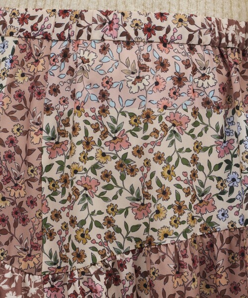 GRACE CONTINENTAL(グレースコンチネンタル)の「パッチワークプリントスカート(スカート・レディース・ベージュ・36)」の7枚目の写真