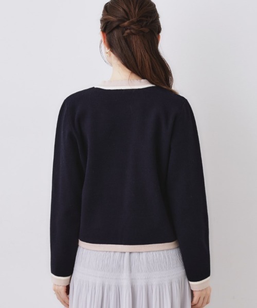 couture brooch(クチュールブローチ)の「【通勤・着映え】配色 総針カーディガン(カーディガン/ボレロ・レディース・ライトブルー/アイボリー/ネイビー・36/38/42)」の6枚目の写真