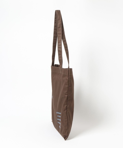 LOWRYS FARM(ローリーズファーム)の「ロゴプリントトート 636360(トートバッグ・レディース・ブルー/ブラウン/ピンク/ベージュ・FREE)」の9枚目の写真