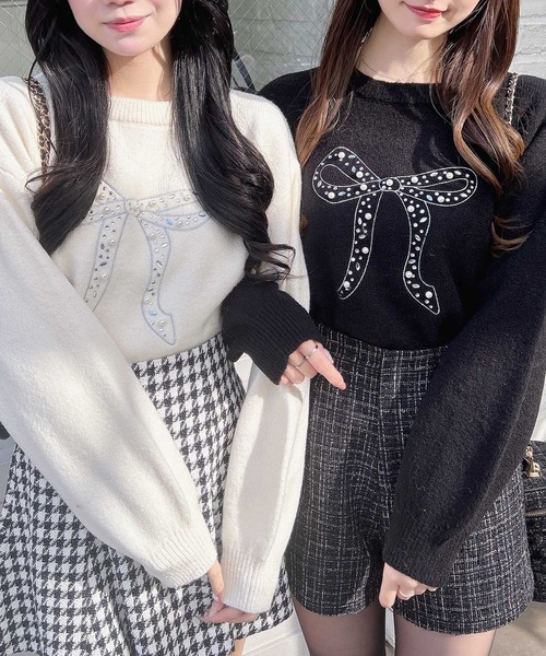 INGNI（イング）の「リボン×ビジューもちもちニット（ニット/セーター・レディース・サックスブルー/ブラック/オフホワイト/ピンク・M）」の3枚目の写真