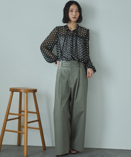 Doux archives（ドゥアルシーヴ）の「フラワー刺繍シアーブラウス（シャツ/ブラウス・レディース・ブラック/オフホワイト・FREE）」の5枚目の写真