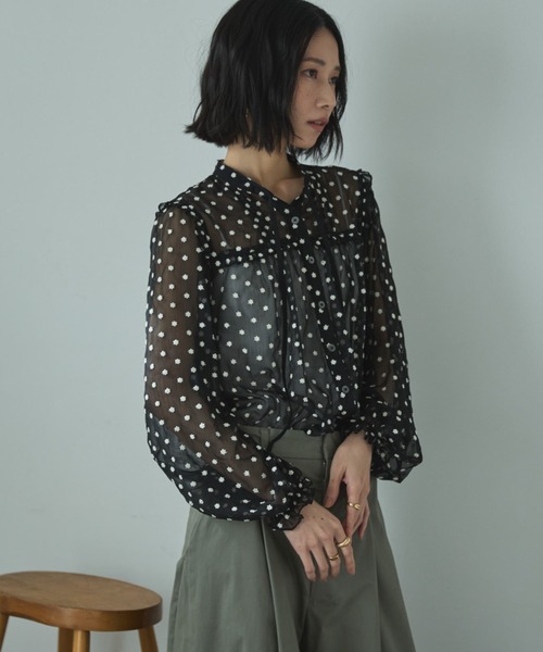 Doux archives（ドゥアルシーヴ）の「フラワー刺繍シアーブラウス（シャツ/ブラウス・レディース・ブラック/オフホワイト・FREE）」の16枚目の写真