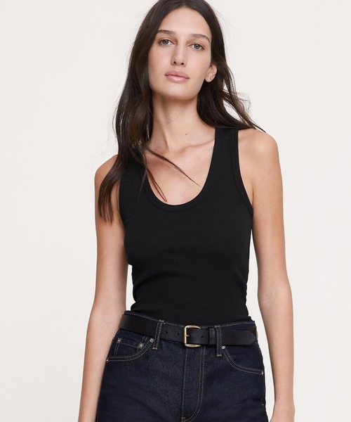 Banana Republic（バナナリパブリック）の「リブ スクープネック タンクトップ（タンクトップ・レディース・ブラック/ホワイト/インディゴブルー/ブラウン/グレー・XS/S/M/L）」の2枚目の写真