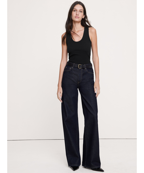 Banana Republic（バナナリパブリック）の「リブ スクープネック タンクトップ（タンクトップ・レディース・ブラック/ホワイト/インディゴブルー/ブラウン/グレー・XS/S/M/L）」の7枚目の写真