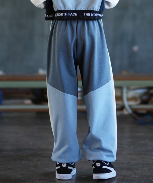 THE NORTH FACE(ザノースフェイス)の「THE NORTH FACE ザ・ノース・フェイス ワイドシルエット パンツ NBJ32602(その他パンツ・キッズ・グレー×サックスブルー/ブラック×ベージュ・130cm/140cm/150cm/160cm)」の4枚目の写真