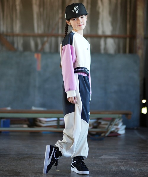 THE NORTH FACE(ザノースフェイス)の「THE NORTH FACE ザ・ノース・フェイス ワイドシルエット パンツ NBJ32602(その他パンツ・キッズ・グレー×サックスブルー/ブラック×ベージュ・130cm/140cm/150cm/160cm)」の14枚目の写真