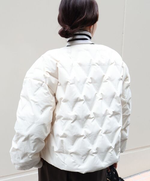 le.coeur blanc（ルクールブラン）の「ステッチレスコンパクトダウン（その他アウター・レディース・アイボリー/ブラック・38）」の6枚目の写真