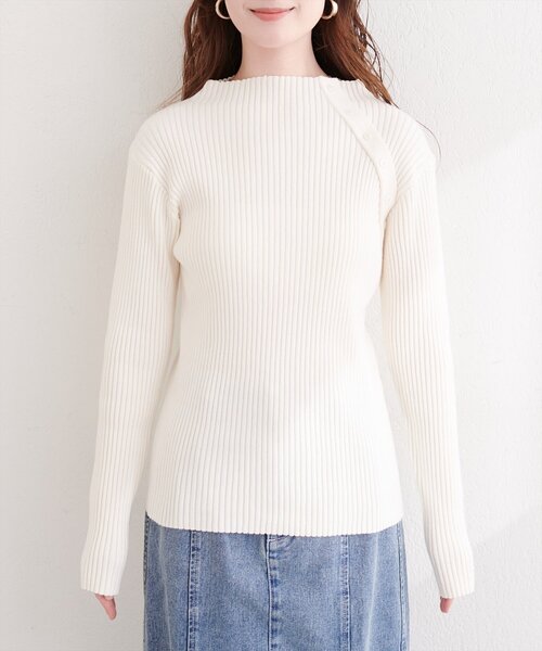 natural couture(ナチュラルクチュール)の「斜めボタンプチハイリブニット(ニット/セーター・レディース・ブラウン/グレイッシュベージュ/サックスブルー/ブラック/オフホワイト・FREE)」の21枚目の写真