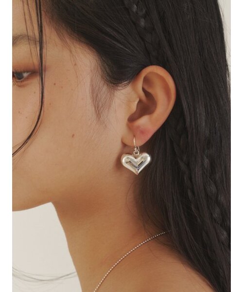 [Silver] Plump L Heart Earrings