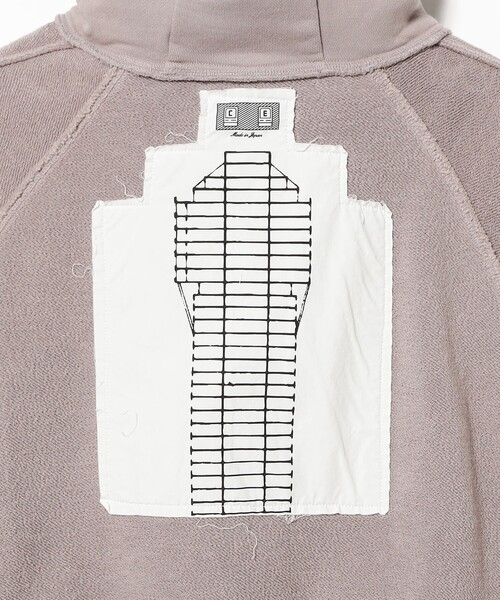 C.E(シーイー)の「C.E / SOLID BIG HEAVY ZIP HOODY(パーカー・メンズ・ベージュ・L/XL/M)」の7枚目の写真