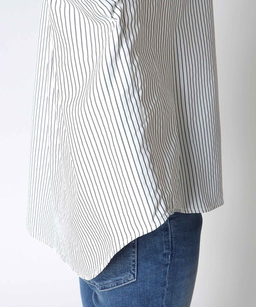 Three Four Time(スリーフォータイム)の「バックヨークテープブラウス(シャツ/ブラウス・レディース・ピンク/オフホワイト/ブルー・FREE)」の8枚目の写真