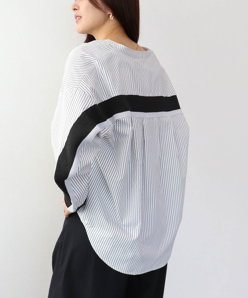 Three Four Time(スリーフォータイム)の「バックヨークテープブラウス(シャツ/ブラウス・レディース・ピンク/オフホワイト/ブルー・FREE)」の19枚目の写真