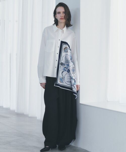 Editt by YECCA VECCA(エディットバイイェッカヴェッカ)の「スカーフデザインアシメシャツ(シャツ/ブラウス・レディース・ストライプ/ホワイト・FREE)」の8枚目の写真