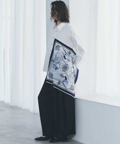 Editt by YECCA VECCA(エディットバイイェッカヴェッカ)の「スカーフデザインアシメシャツ(シャツ/ブラウス・レディース・ストライプ/ホワイト・FREE)」の10枚目の写真